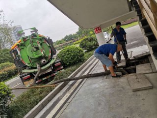 化粪池清理